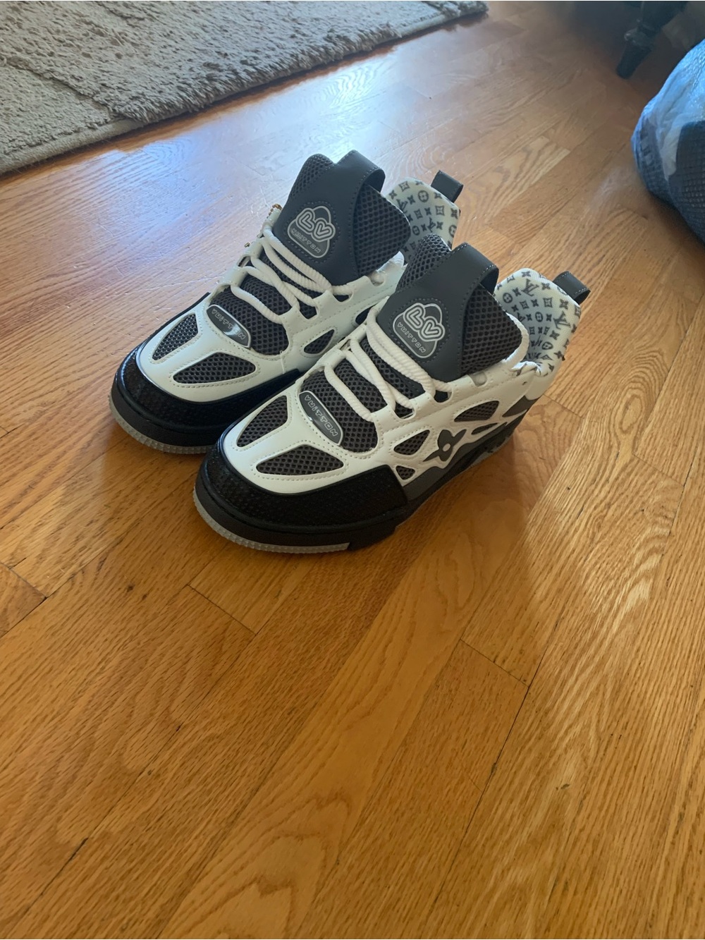 Black and White skate Sneakers